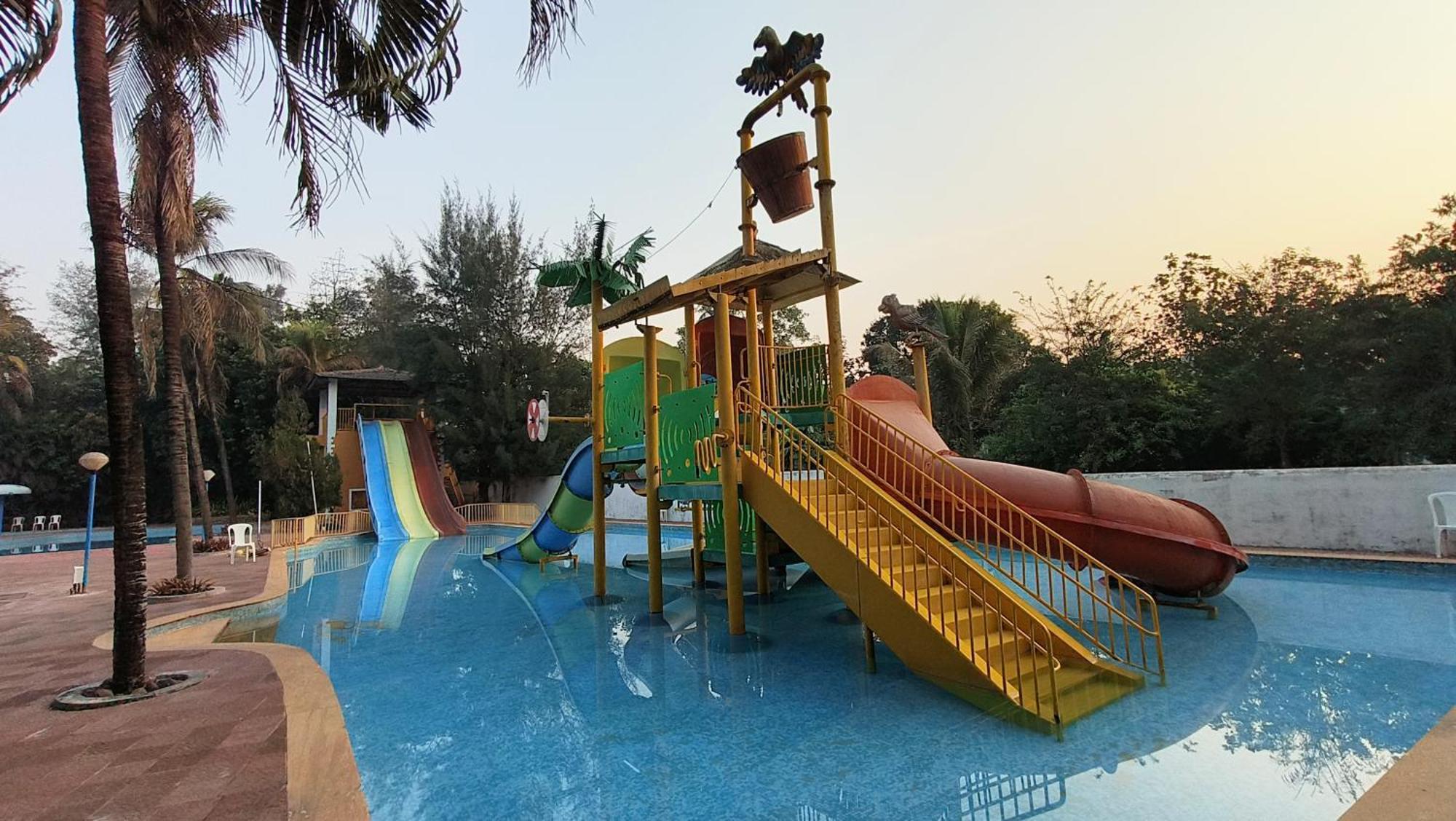 Pinewood Resort Karjat Exterior photo